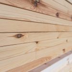 Преимущества клееного бруса для строительства домов и бань